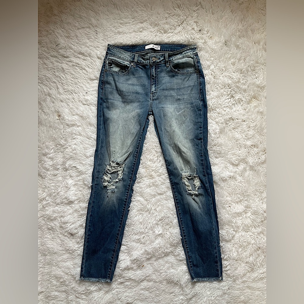 KanCan size 13/30 medium wash jeans